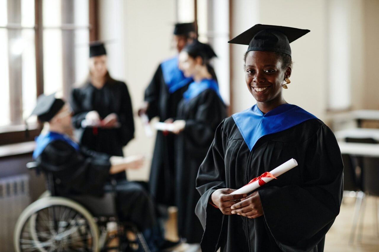 Top Benefits of Studying an Online MBA for Career Growth